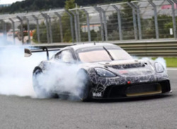 Porsche електромобіль GT4 E-Performance